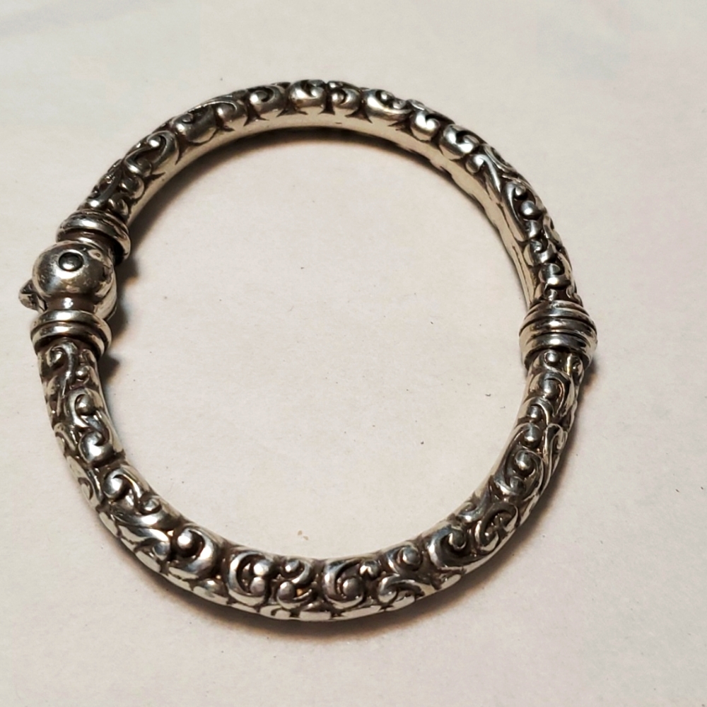 Silver bangle bracelet
